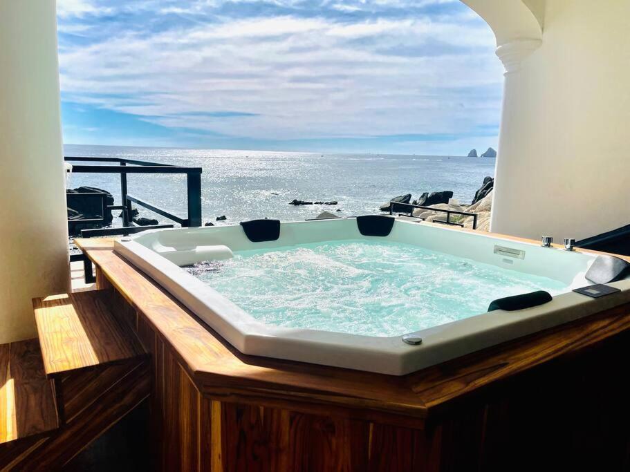 卡波圣卢卡斯Beach Front Casa Bruma Jacuzzi With Massage别墅 外观 照片